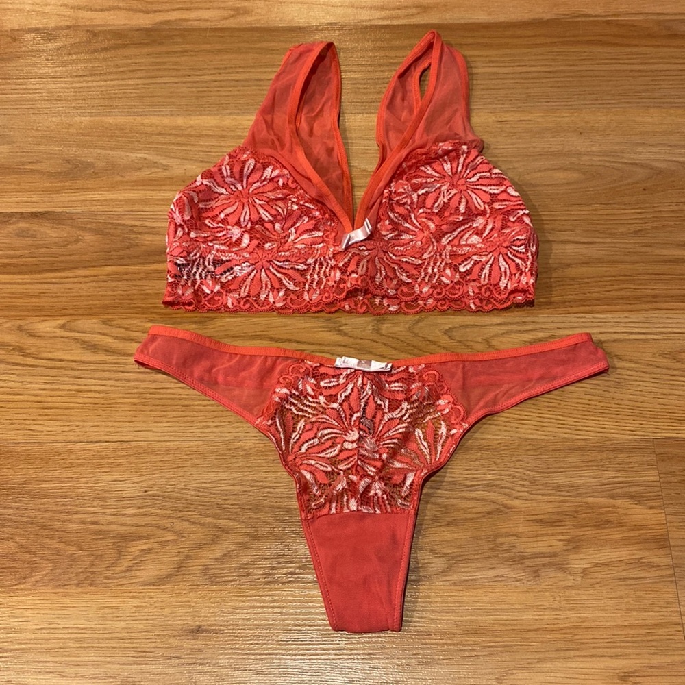 Adore me set!